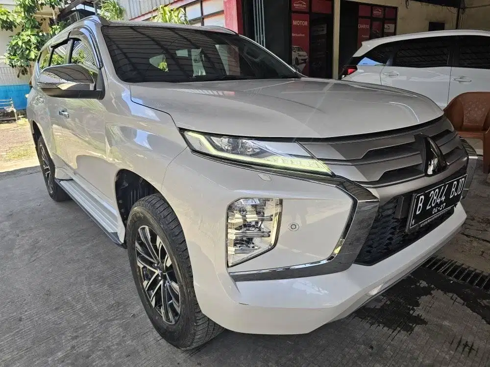 Mitsubishi Pajero Sport New Dakar Ultimate 2022 Putih