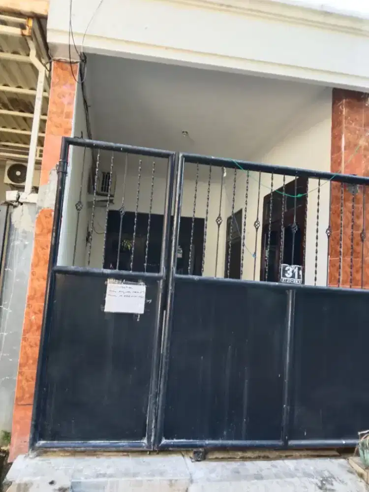 Disewakan Rumah Dekat SD, SMP, SMA dan KAMPUS SURABAYA