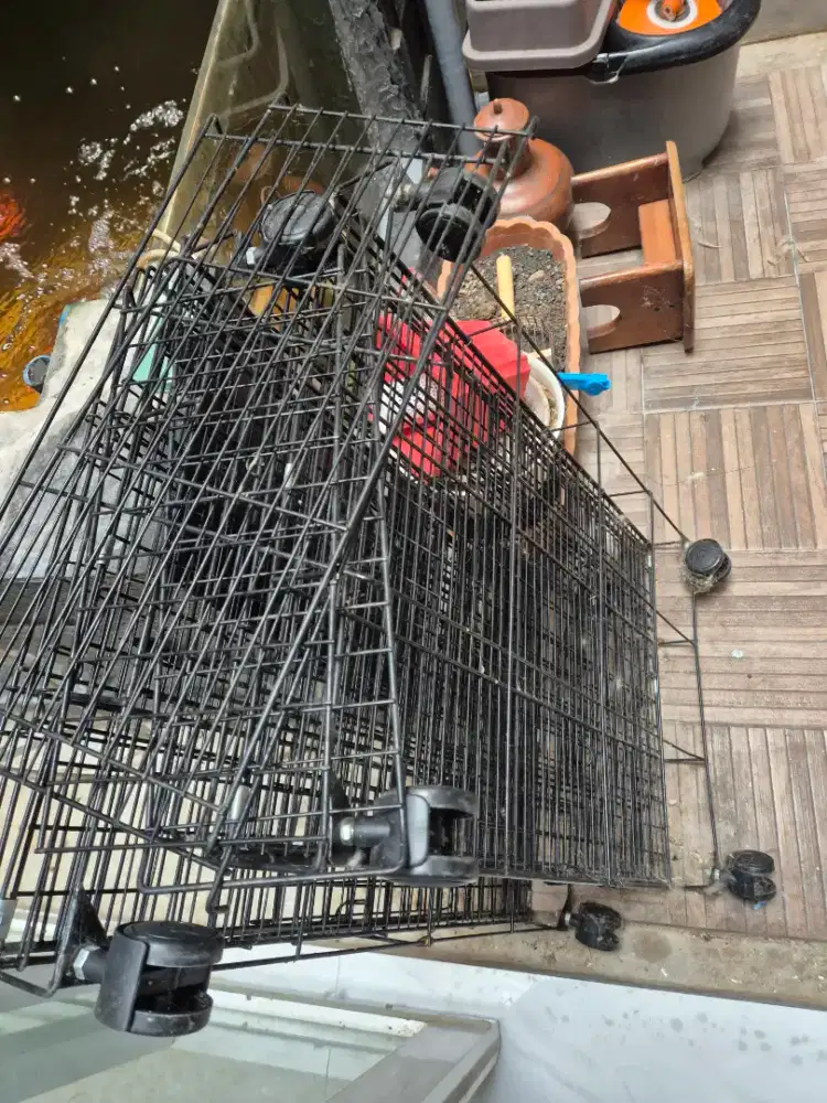 Kandang kucing besi kuat