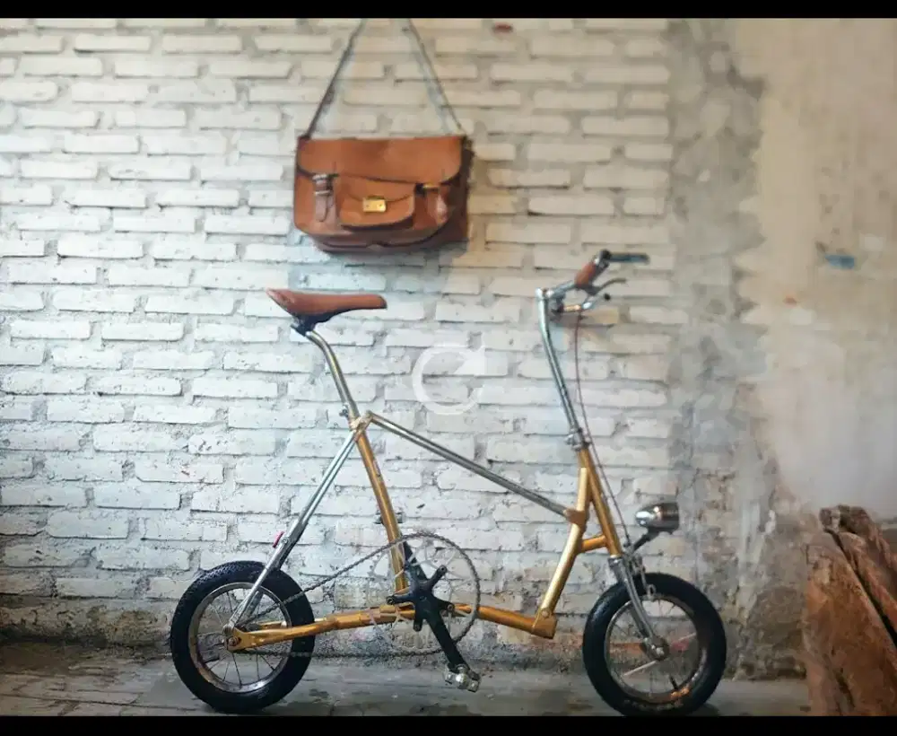 sepeda lipat antik