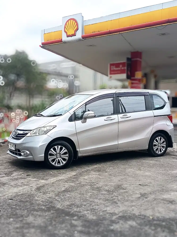 Honda Freed 2014 Bensin