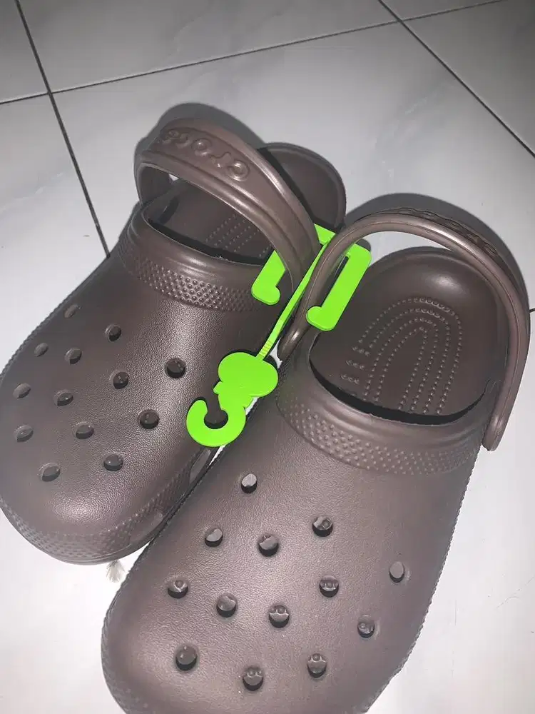 Crocs Sendal Baru dan Ori 100%