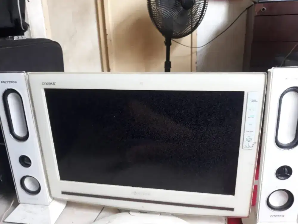 TV LCD POLYTRON 24 INCH
