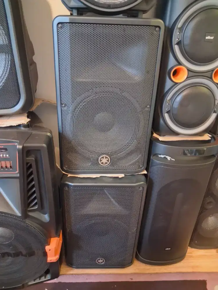 SPEAKER AKTIF YAMAHA DBR12