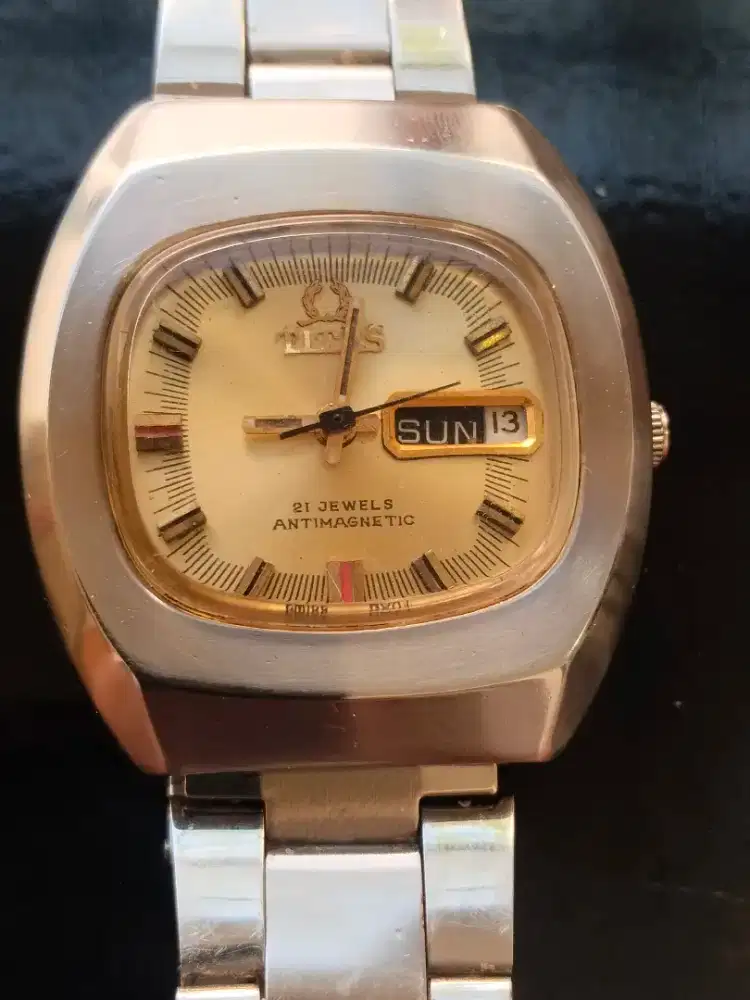 Jam Titus Kotak Vintage