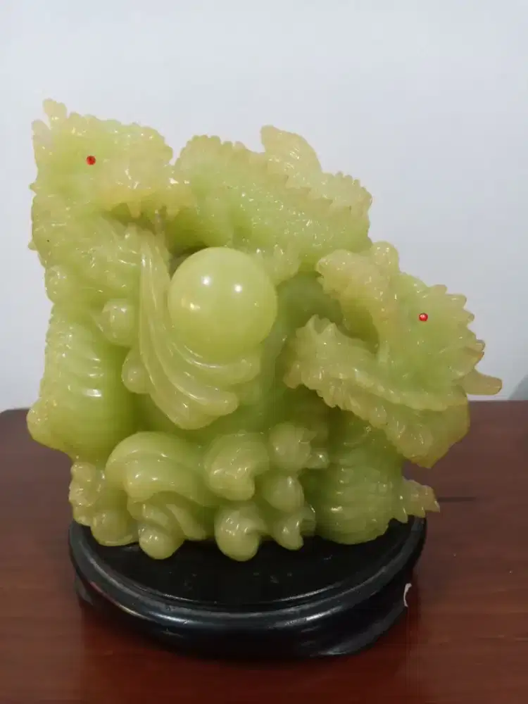 Hiasan Giok Naga Hijau