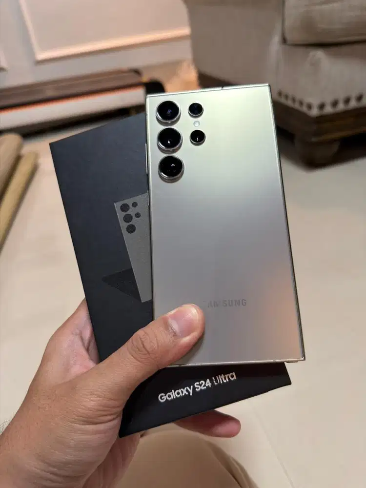 Samsung Galaxy S24 Ultra 512 Tita Gray Pemakaian Pribadi/Hp kedua