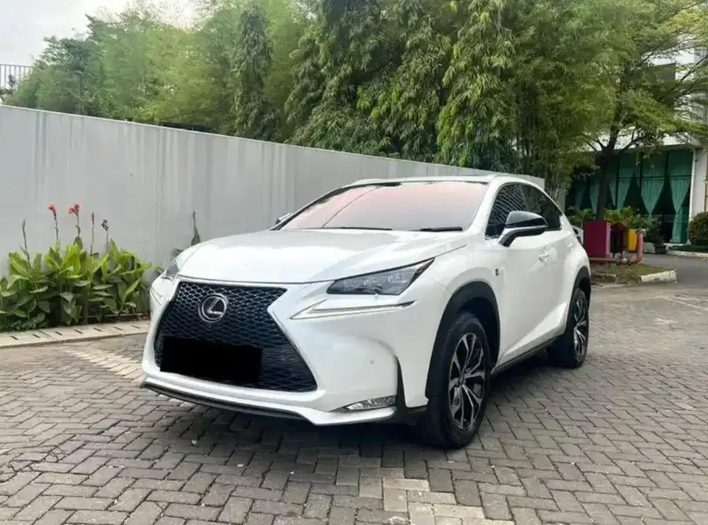 (LOW KM ++ condition) Lexus NX200t fsport 2027