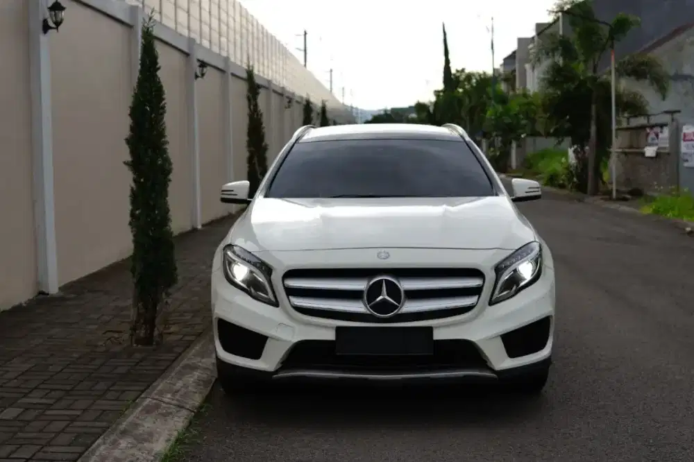 Mercedes Benz GLA200 AMG Line Panoramic 2016/2017 (B)