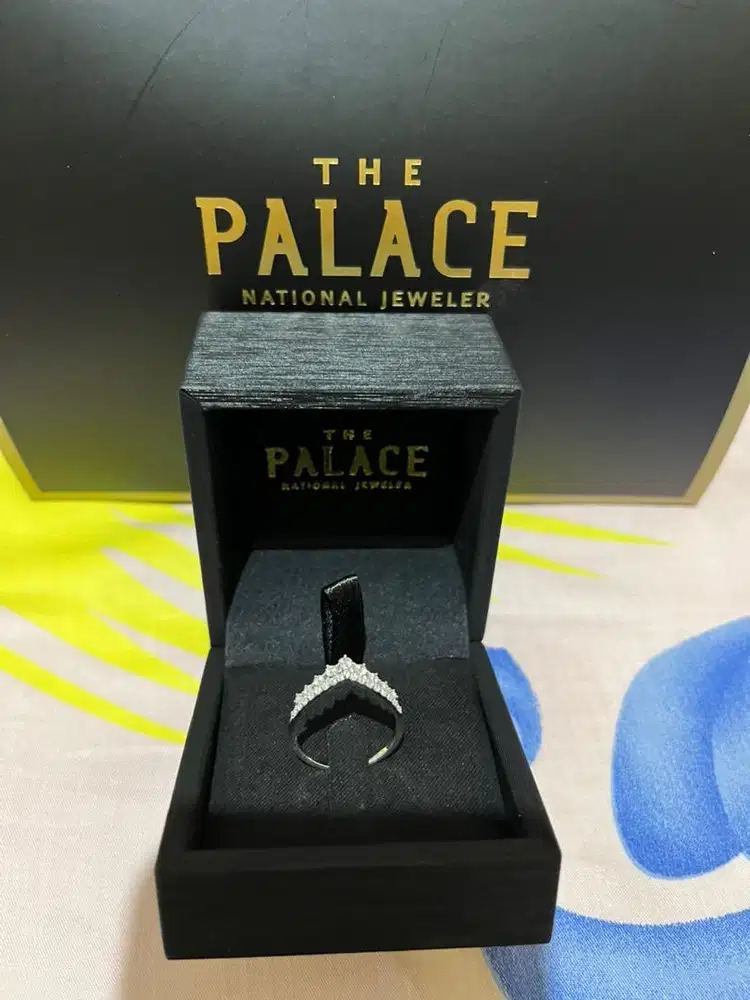 Jual cincin emas putih .