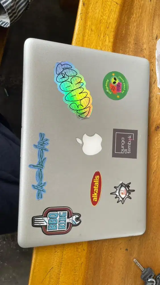 macbook pro 2011 late