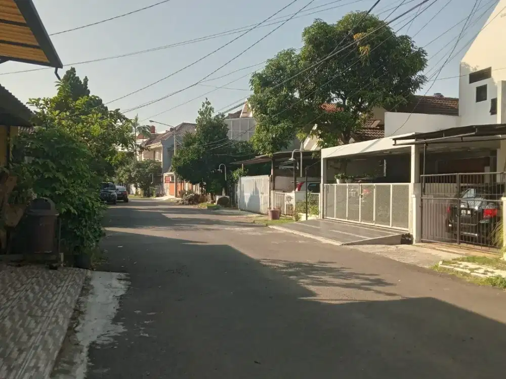 Rumah 1 Lantai Tenang dan Nyaman di Kawaluyaan Indah Soekarno Hatta dekat Margahayu Raya Metro