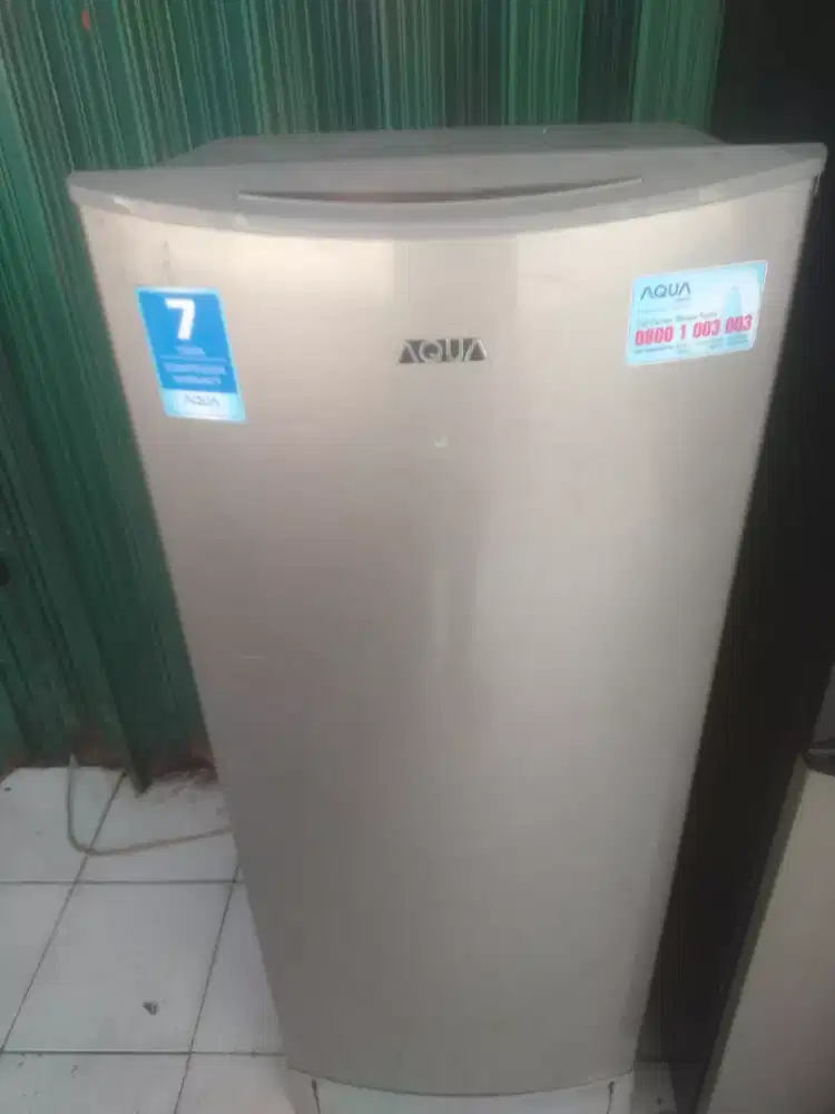 Kulkas 1 pintu Aqua, Normal,dingin,dan beku.