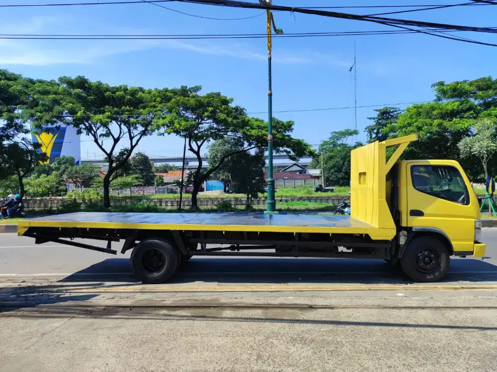 Dijual Mitsubishi Canter Colt Diesel 125PS HDV long 6,5 meter 2015