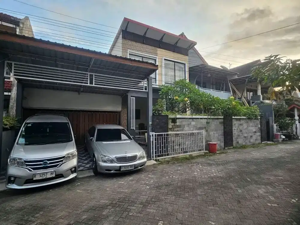 RUMAH MEWAH DALAM PERUMAHAN PREMIUM DI SINDUADI, MLATI SLEMAN DEKAT JOMBOR