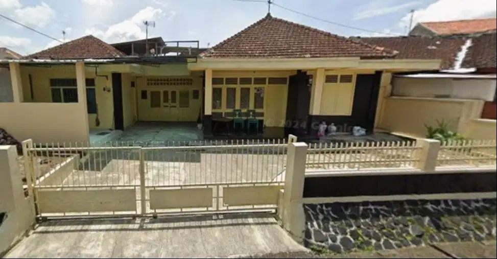 Jual Rumah di Magelang kamar banyak bisa buat homestay