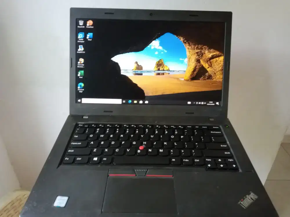 Laptop Lenovo thinkpad x270 i5 ram 8gb ssd 128 ngebut