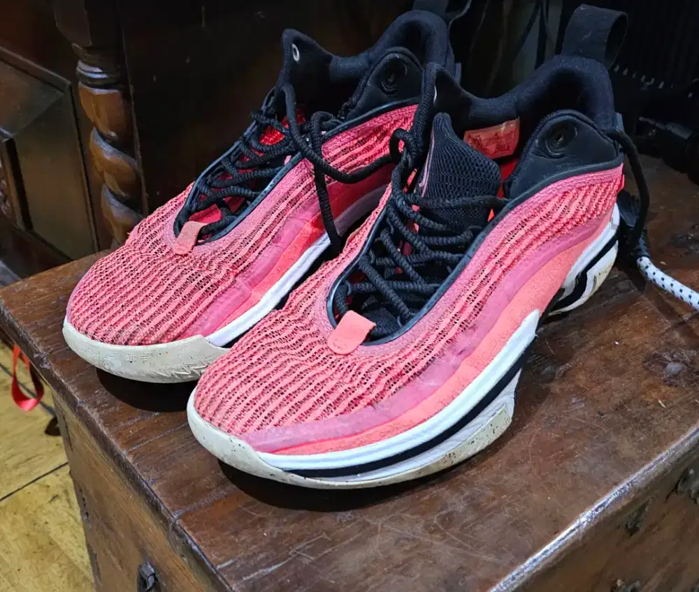 Sepatu basket jalan nike air jordan 36 low warna merah