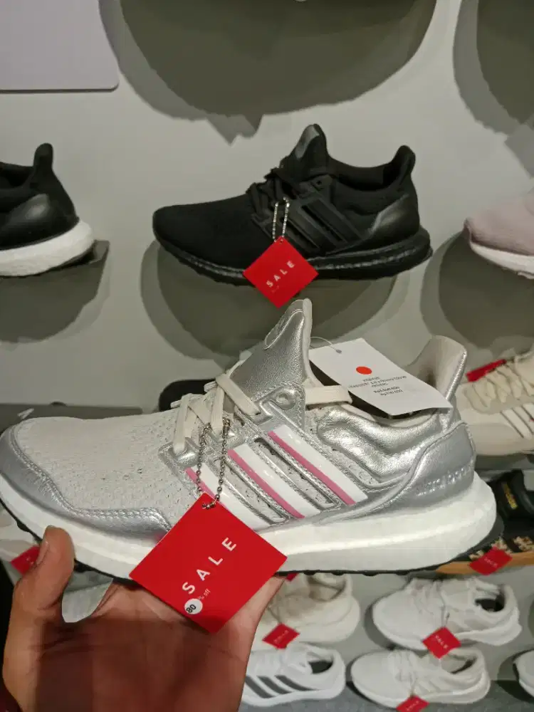 Adidas Ultraboost x Disney 100 Anniversarry size 37
