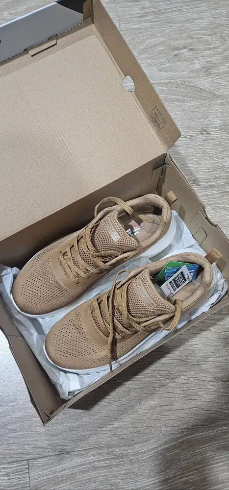 Skechers Bobs Infinity Chestnut BNIB