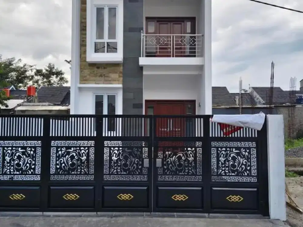 Jual Rumah BARU, LUAS harga MURAH halaman belakang luas di Cisaranten ARCAMANIK kota Bandung