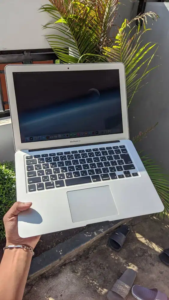 Macbook air 2017 core i7