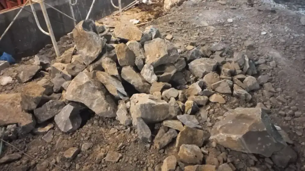 Pasir ayak limestone makadam split Pasir pasang abu batu