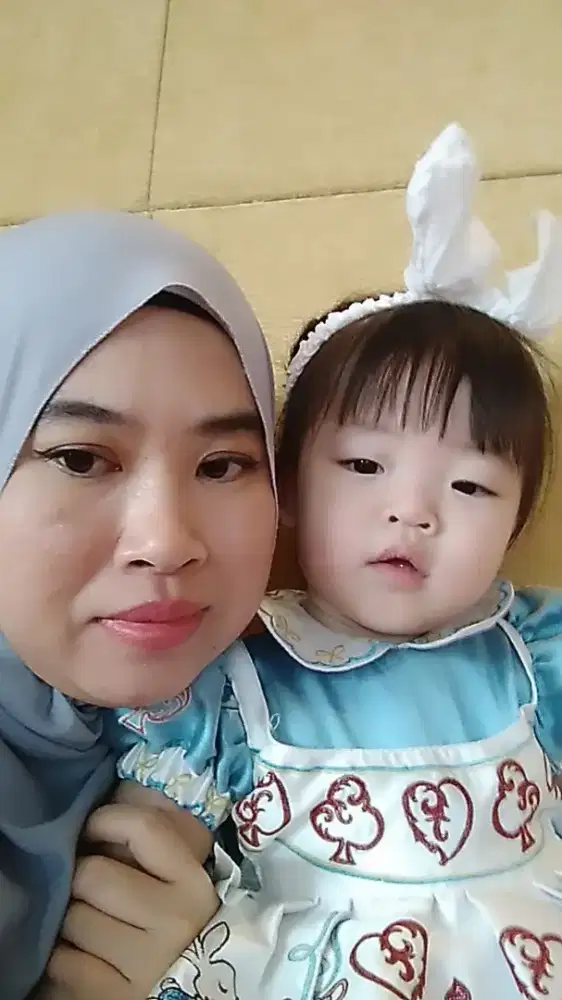 Babysitter dan kakak asuh