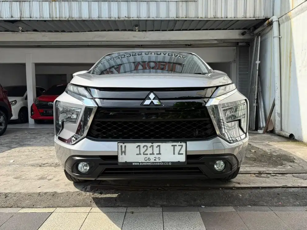 MITSUBISHI XPANDER 1.5 GLS MATIC 2023 ISTIMEWA