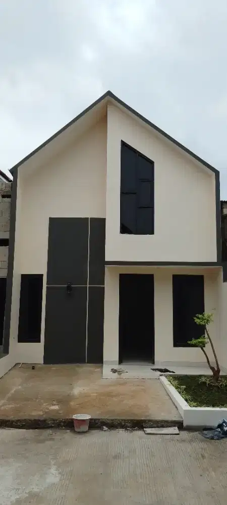 Uwais village siap huni 200 m dr angkot  umum dan st depok lama