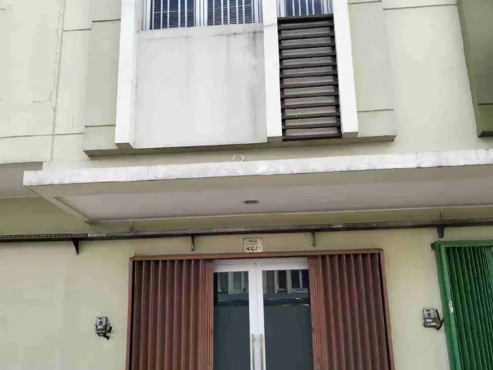 Disewakan Cepat Ruko 2,5 Lantai Siap Pakai di Pasar Modern  Banjar Wijaya