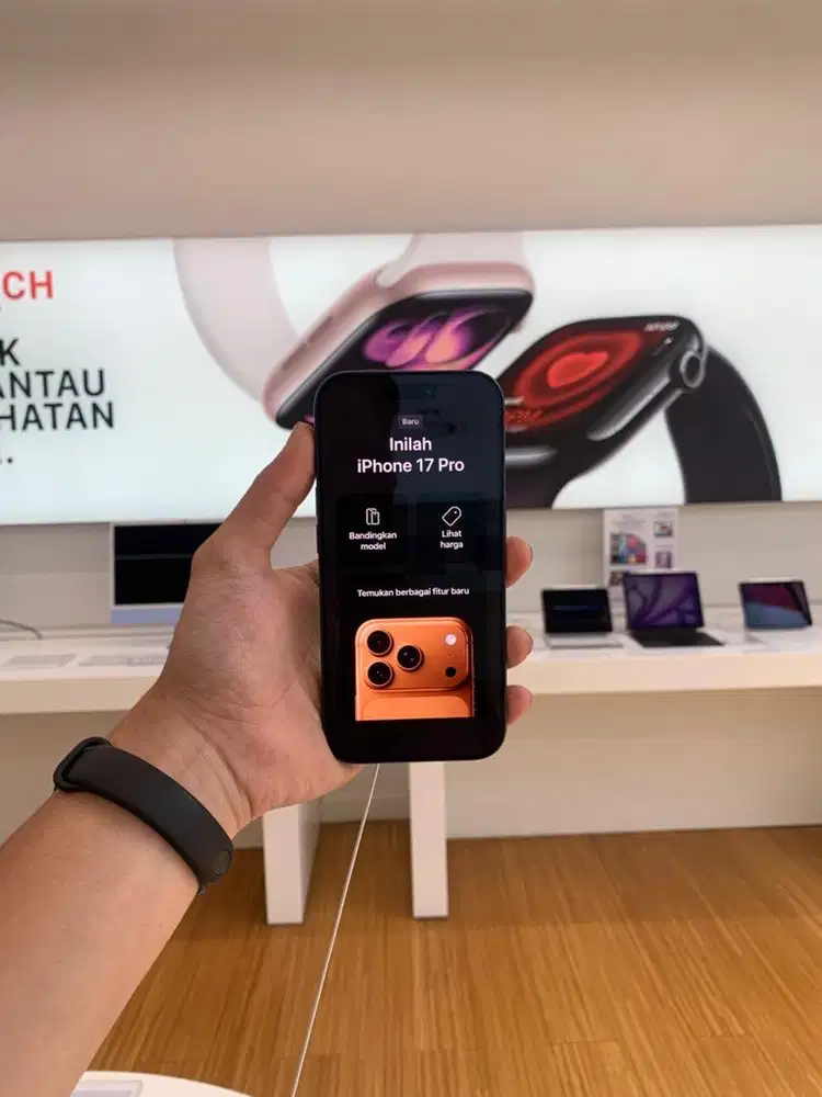 IPHONE 17 PRO DEEP BLUE