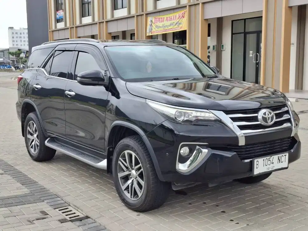 Toyota Fortuner VRZ 4x2 AT/CVT/METIC 2019 Hitam_SOLAR/DIESEL_TERMURAH