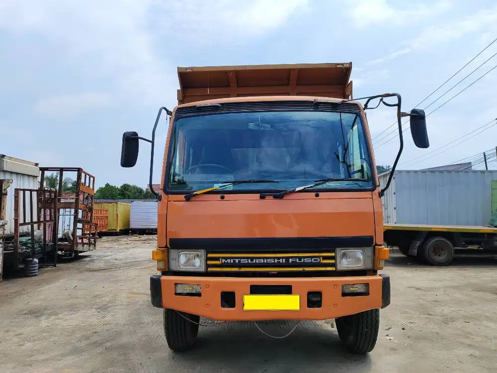 Mitsubishi Fuso FN527 Ganjo Dump Truck Tronton Tahun 2012