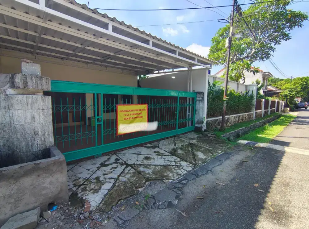 Rumah dengan konsep apartemen dalam comp palapa yg asri