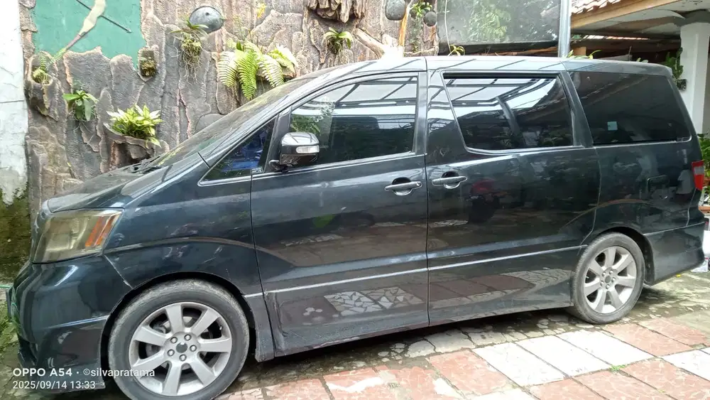 Toyota Alphard 2004 Bensin