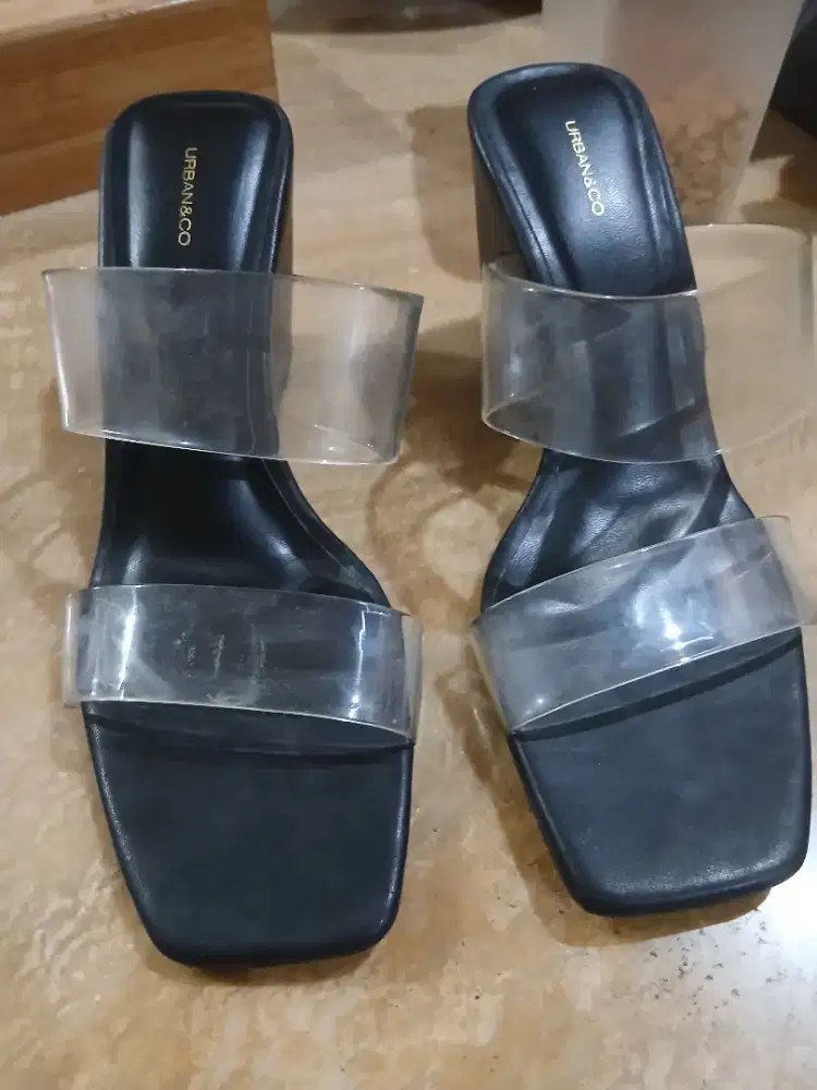 Sandal pesta brand urban &co