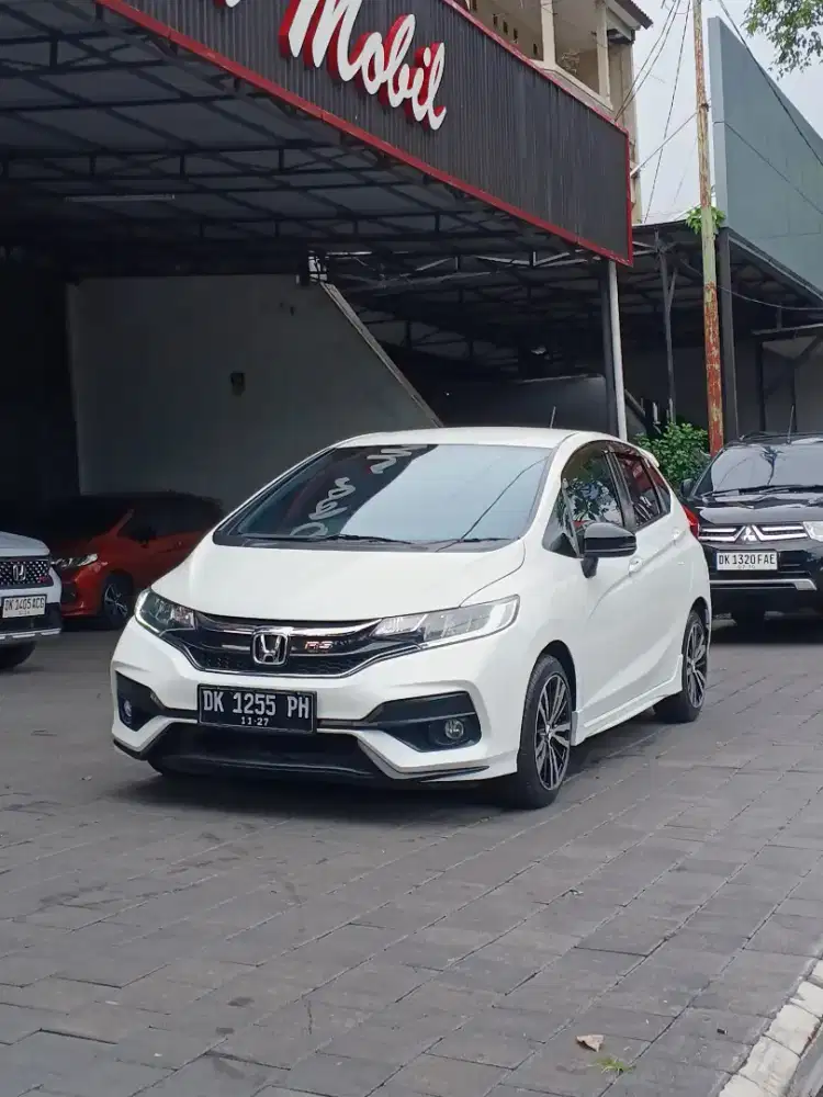 JAZZ RS MATIC FACELIFT NEW MODEL 2018 KM 30 RB ASLI BALI