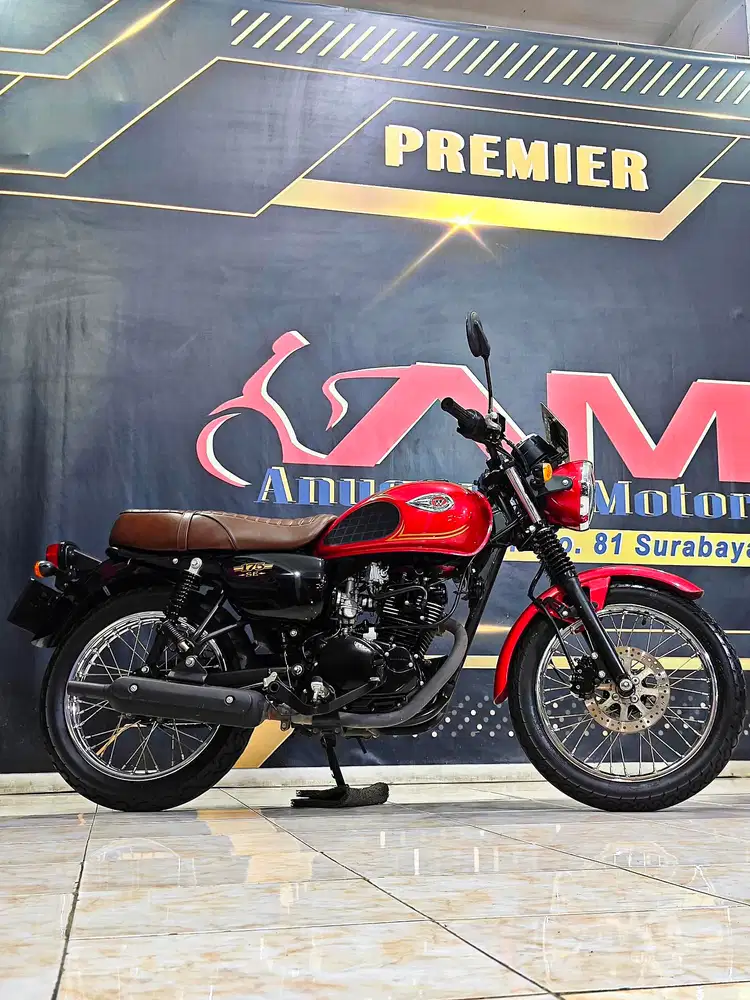 W175 SE Retro clasic super glowing .Anugerah motor rungkut
