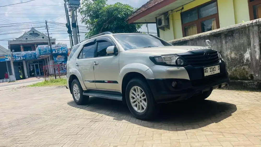 Fortuner thn2012MT