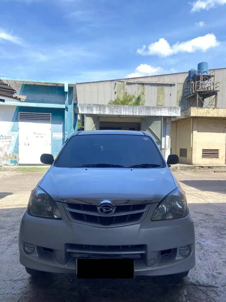 DIJUAL XENIA TAHUN 2010