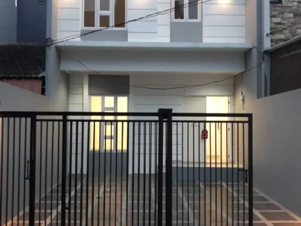 Jual Rumah Janur Kuning Kelapa Gading, Bangunan Masih Baru (Bangunan Akhir Tahun 2021), Hadap Utara, Bagus, Nego