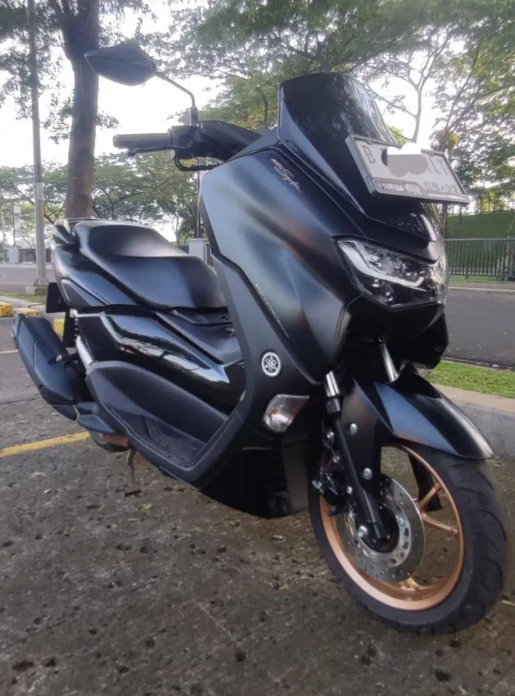 Motor Nmax Hitam 2022