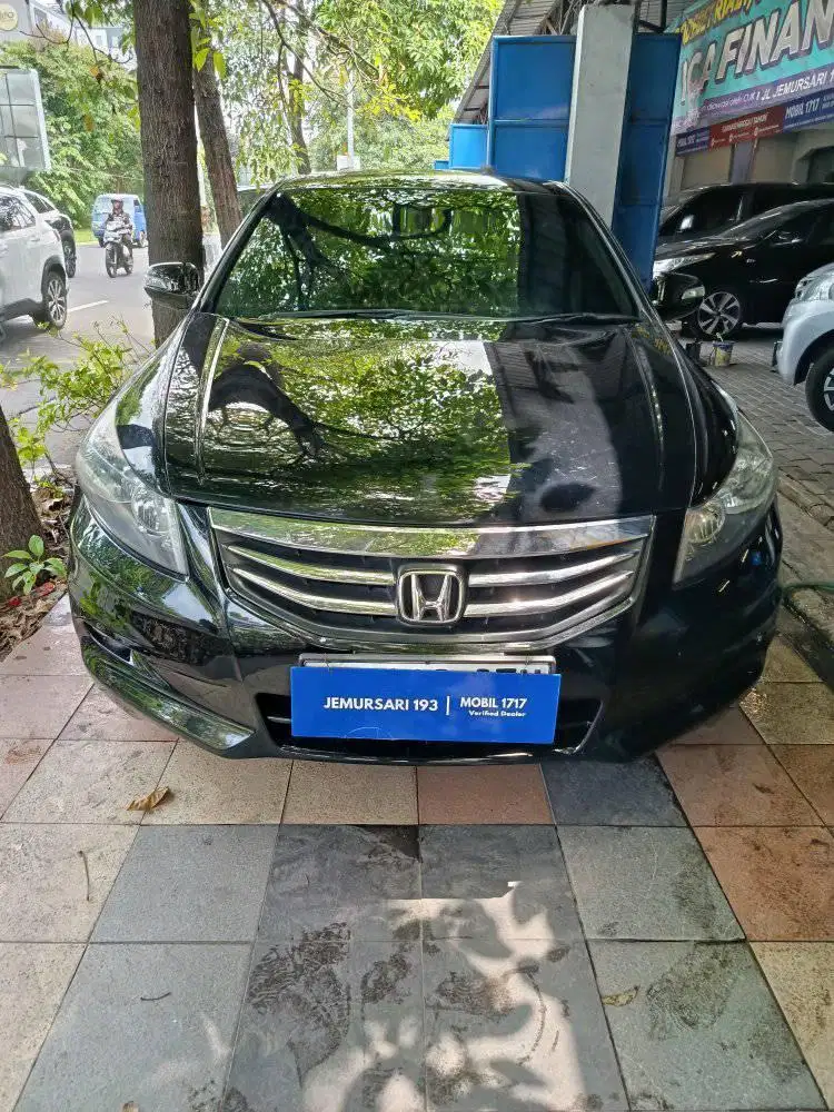 HONDA 2012 ACCORD 2.4 VTIL AT HITAM 
JL.RAYA JEMURSARI MOBIL 1717
