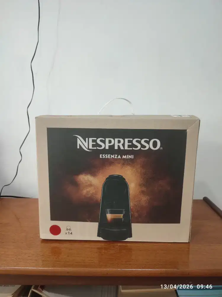 NESPRESSO Essenza Mini D30 - Merah