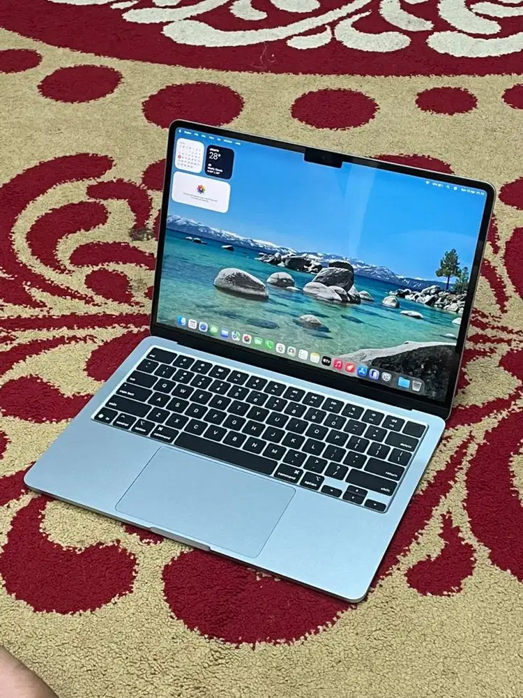 MacBook Air 2025 M4 13 inch 16/256