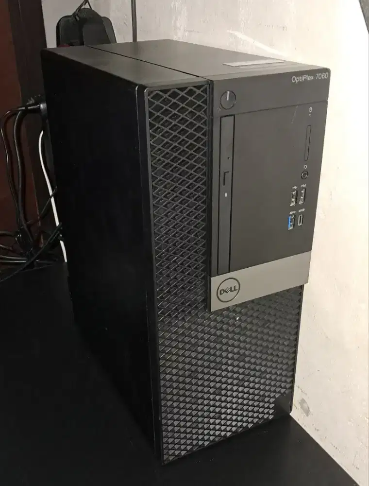 CPU Dell Optiplex 7060MT + Keyboard wireless Rexus