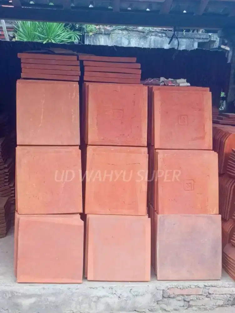 Ubin terakota berbagai motif dan ukuran