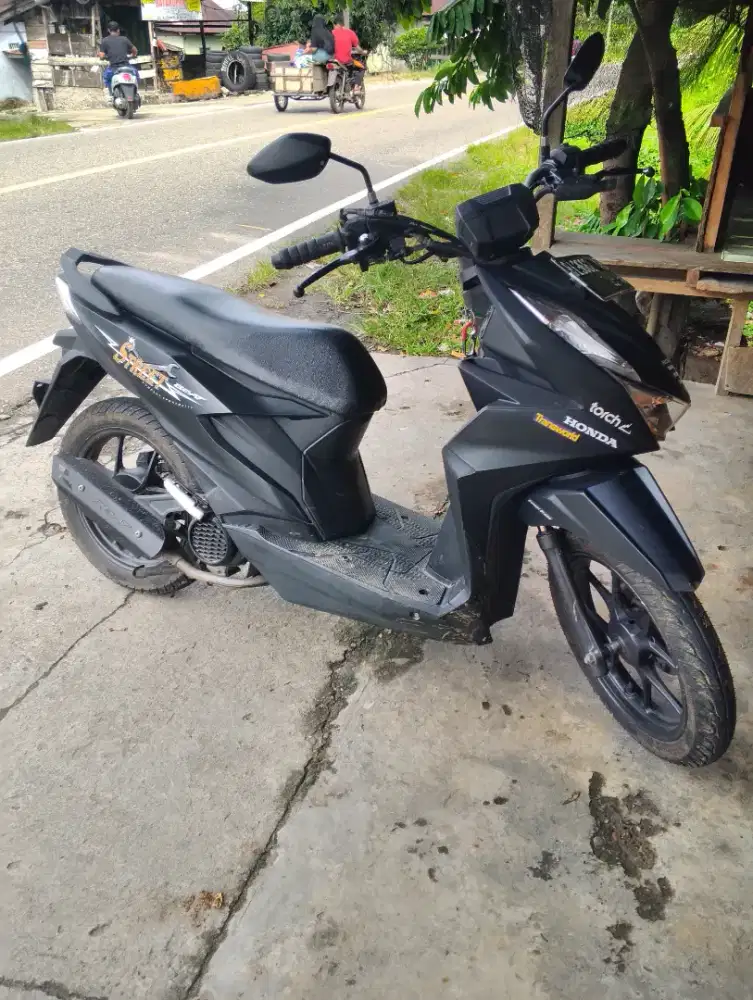 Dijual honda beat street