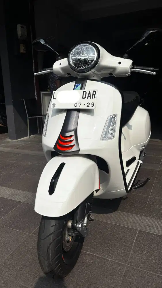 VESPA GTS 150 ABS 2024 LOW KM